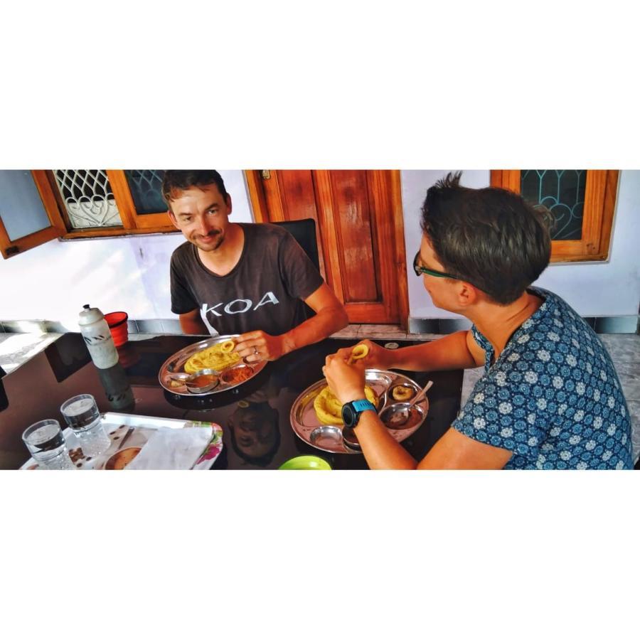 Nallur Holidays Inn Джафна Екстериор снимка