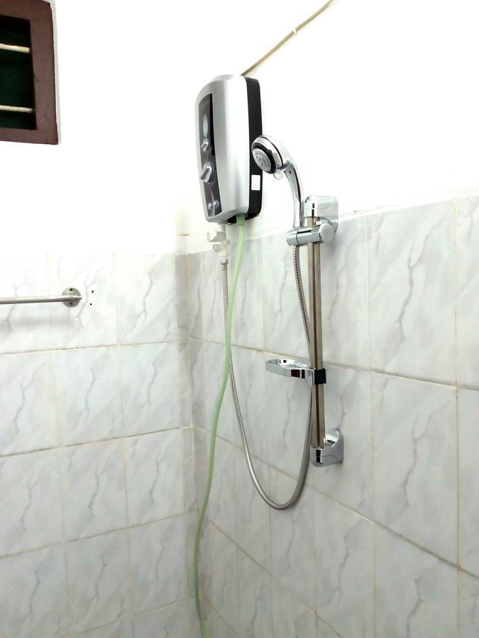 Nallur Holidays Inn Джафна Екстериор снимка
